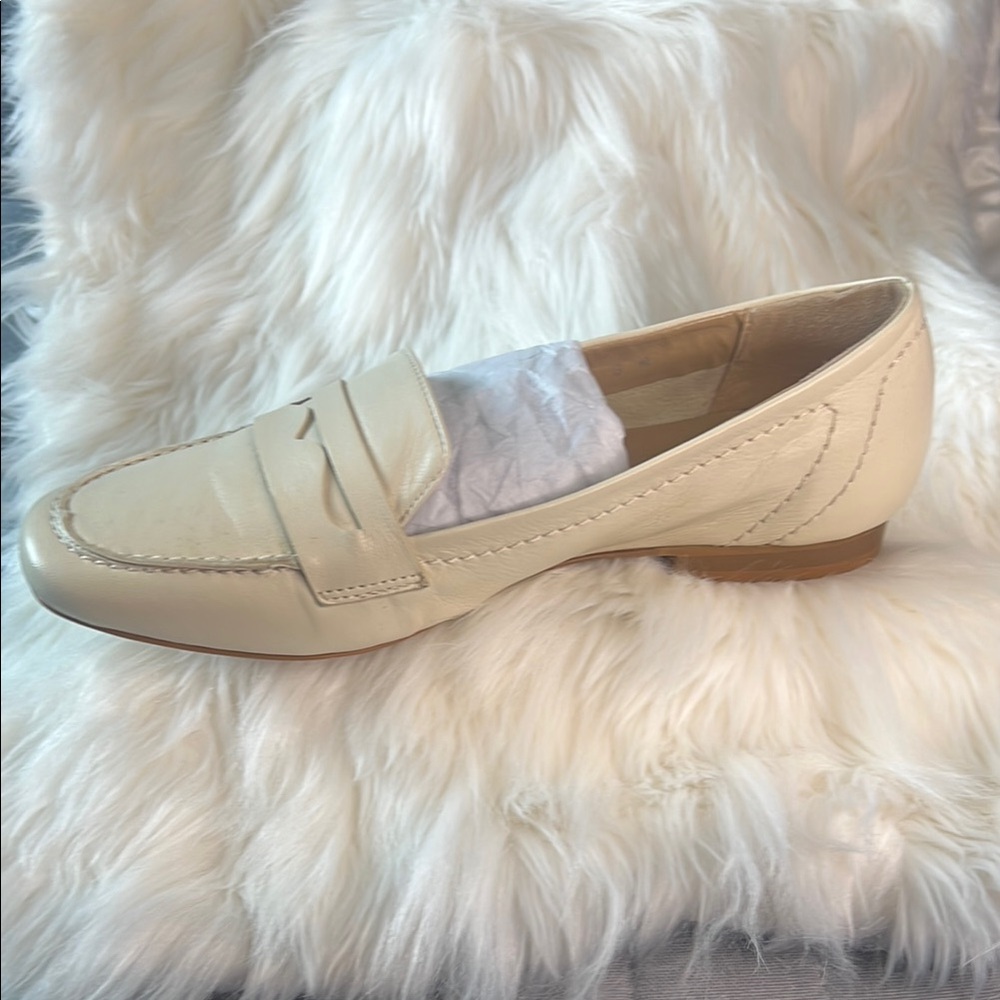 Coach and Four Cream Leather Penny Loafers - Picture 7 of 8